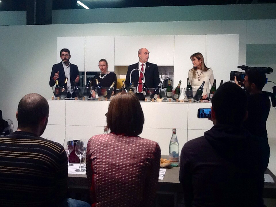Food Experience Mondadori 2014 degustazione guidata con i vini di Trento Doc - EFW