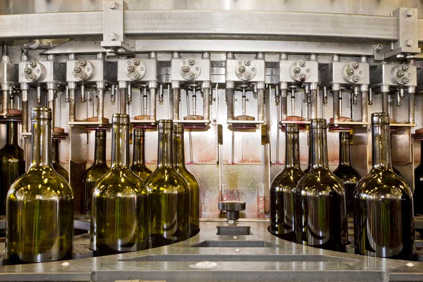 Imbottigliare il vino processo industriale - EFW