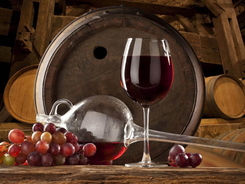 vini toscani costosi, botte di Chianti - EFW